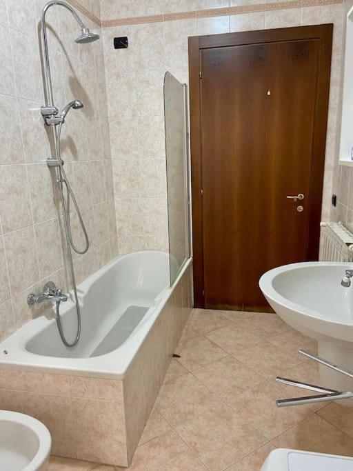 Vicolo Chiodo 9 Apartman Verona Kültér fotó